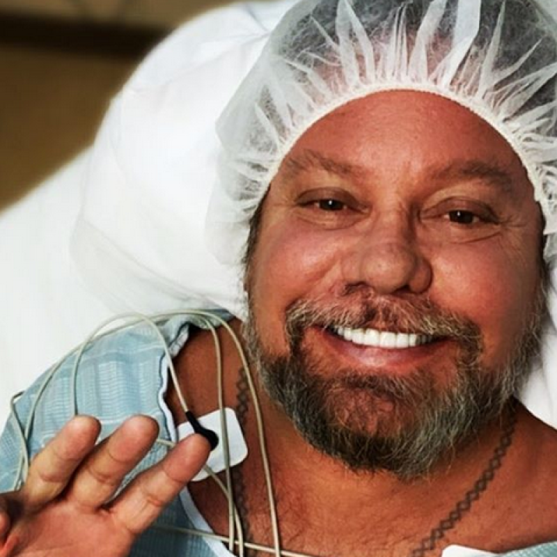 VINCE UNDERGOES SURGERY
