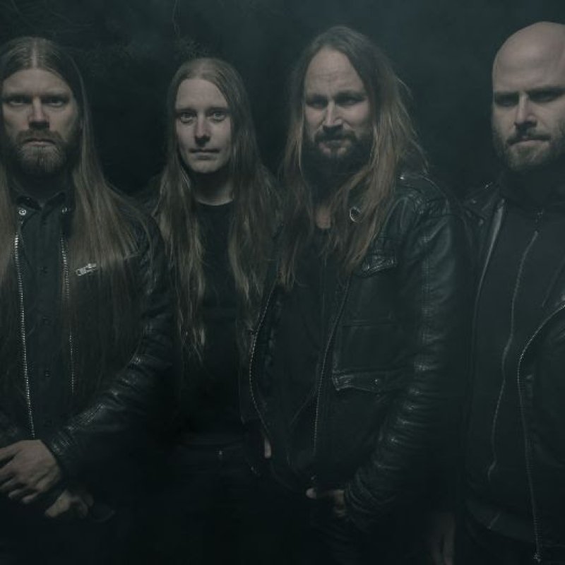 Moloken release video for "Unbearable" 