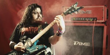 Disabled Guitarist And His Passion Of Metal – Video Tribute Dedicated To Dimebag Darrel And Vinnie Paul