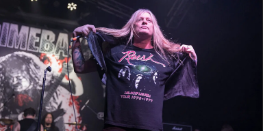 Sebastian Bach Covers Cemetery Gates At Dimebash!