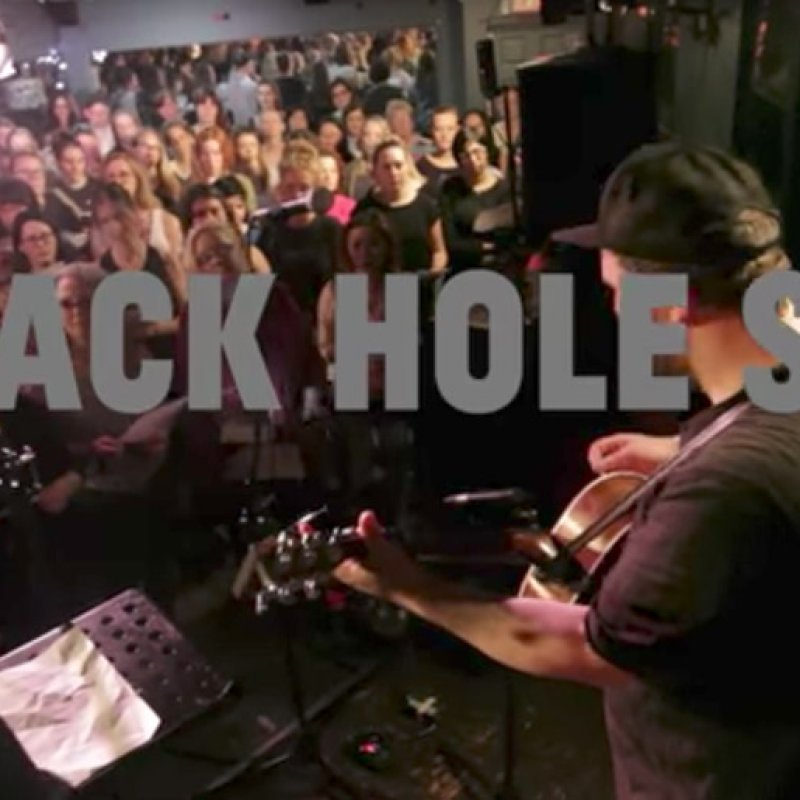 225 People Sing Black Hole Sun As A Choir!