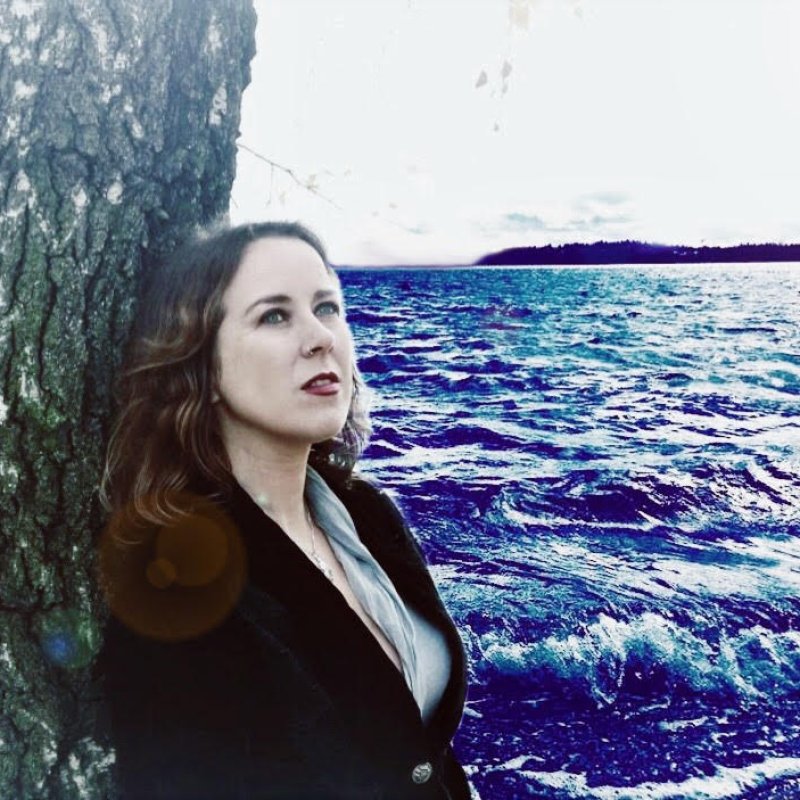Eilera presents new single and music video Aquarius!