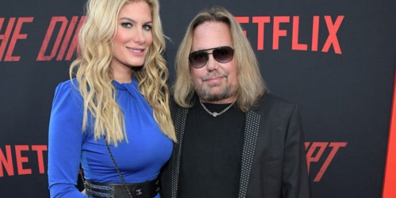 Vince Neil’s Girlfriend Leaks New Photo After Weight Loss