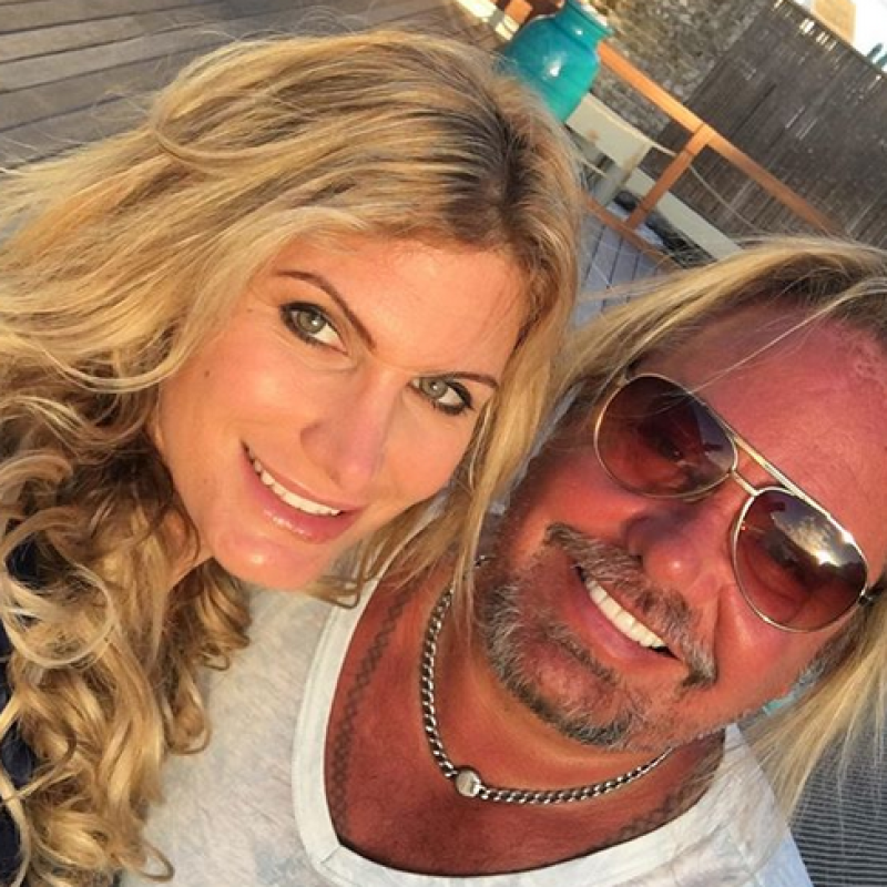  VINCE NEIL Shares Photo For Valentine's Day 