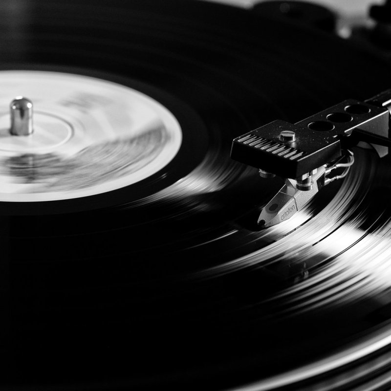 Record Labels Earning Over $1 Million Per Hour in Streaming Revenue