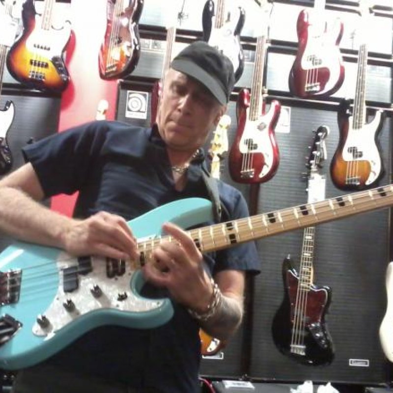 BILLY SHEEHAN Blames Pharmaceutical Industry For CHRIS CORNELL's Death