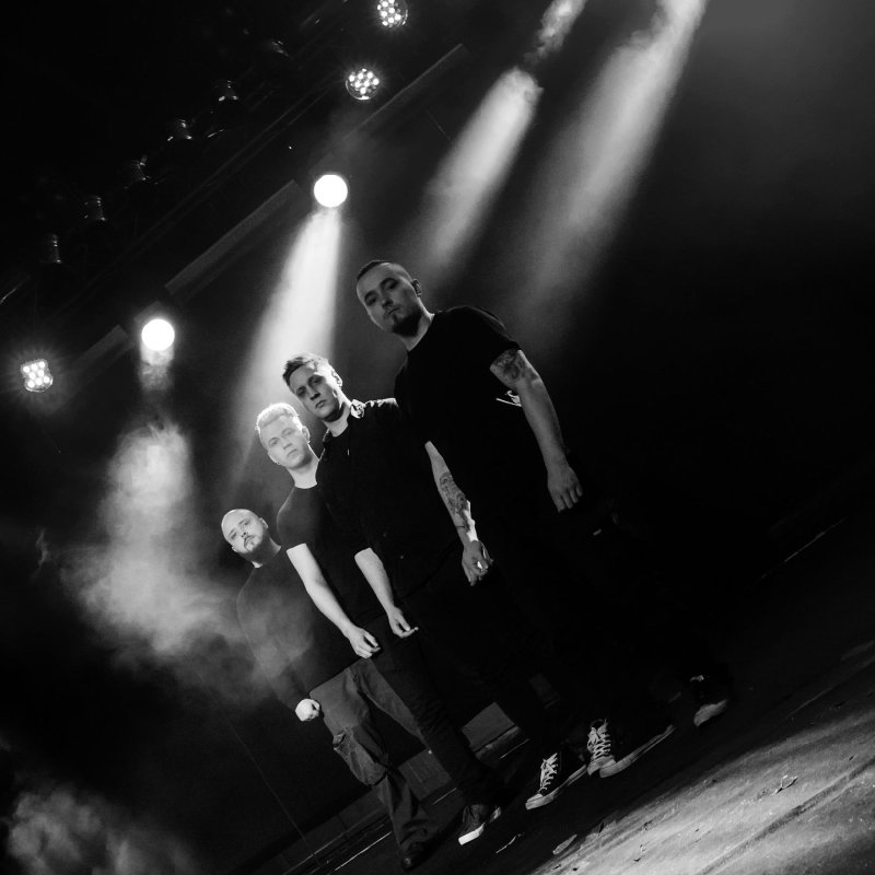 Fearrage released a new raw and powerful single and music video Dead On Arrival!