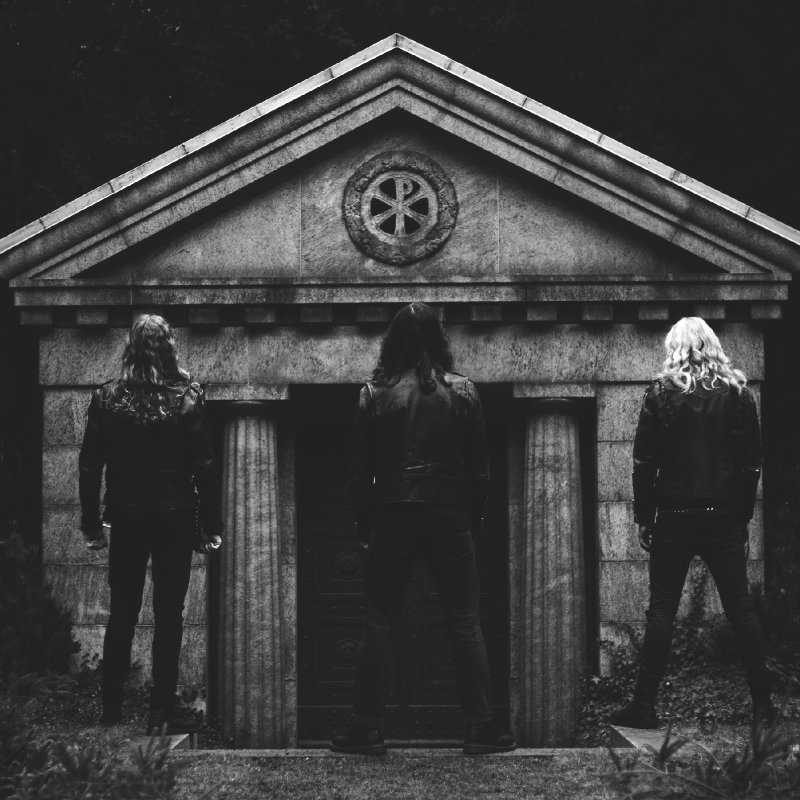 ASCENDENCY set release date for IRON BONEHEAD debut mini-album, reveal first track