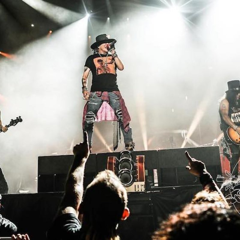 Guns n Roses New Album Moves Closer Again? 