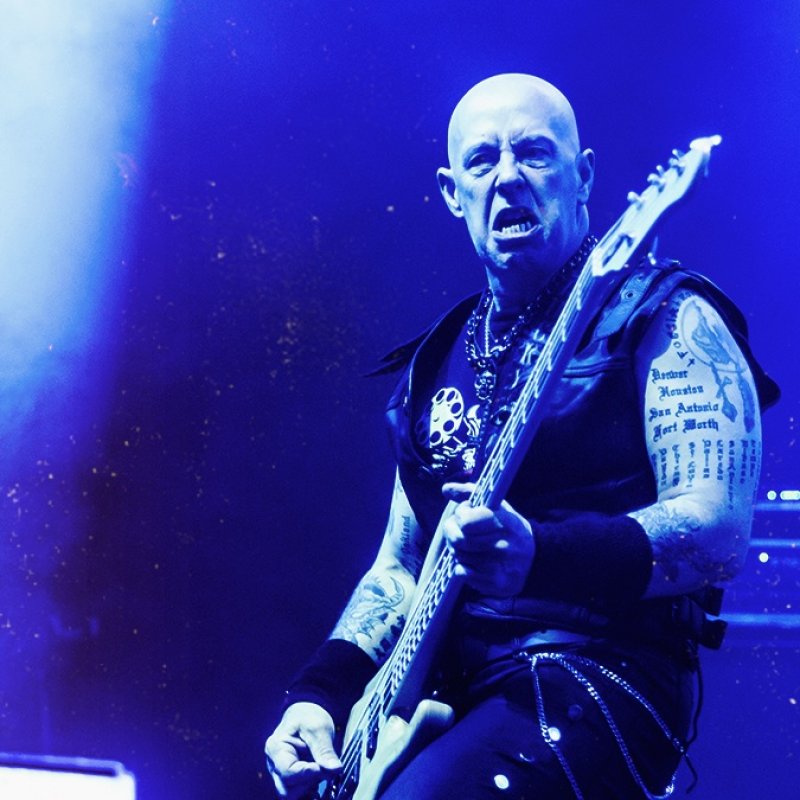 Project Italy Featuring Tony D. (Venom Inc.) Covers Black Sabbath's Hole In The Sky During Quarantine!