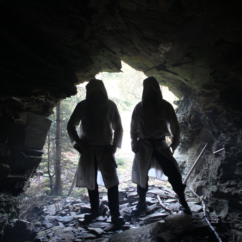 DAU&thorn;UZ set release date for new AMOR FATI mini-album, previous recordings to be reissued