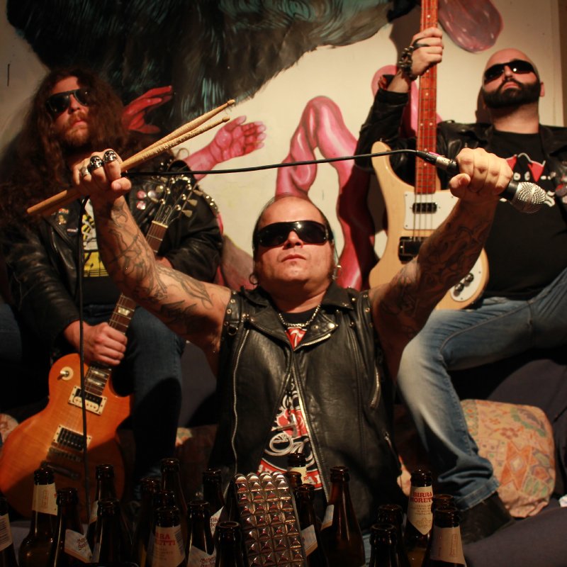 NEANDERTHAL NOISE MACHINE premiere new track at "Deaf Forever" magazine's website, set release date for DYING VICTIMS debut mini-album