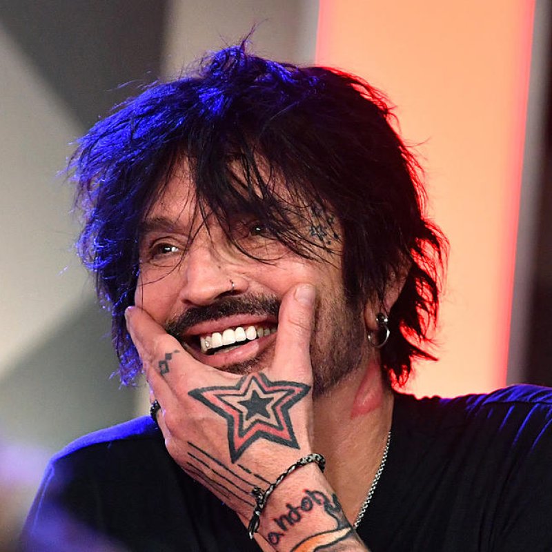 TOMMY LEE DROPS TWO SOLO SINGLES