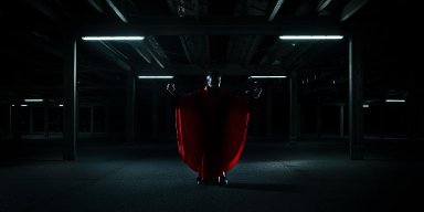Lucynine released a new single and music video Heartectomy!