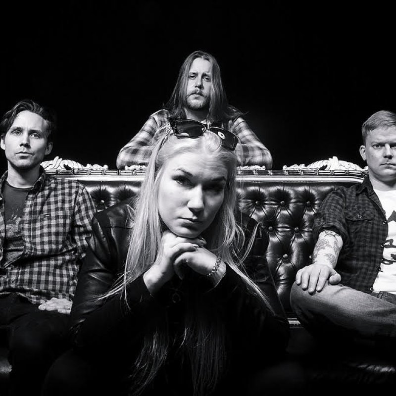 Finnish Melodic Hard Rock band Jo Below released a new single from their upcoming EP!