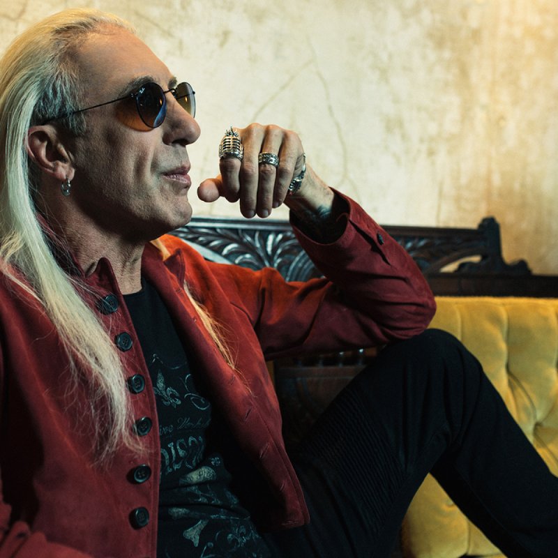 DEE SNIDER 'People All Over The Globe Think DONALD TRUMP Is 'A F**king Joke'