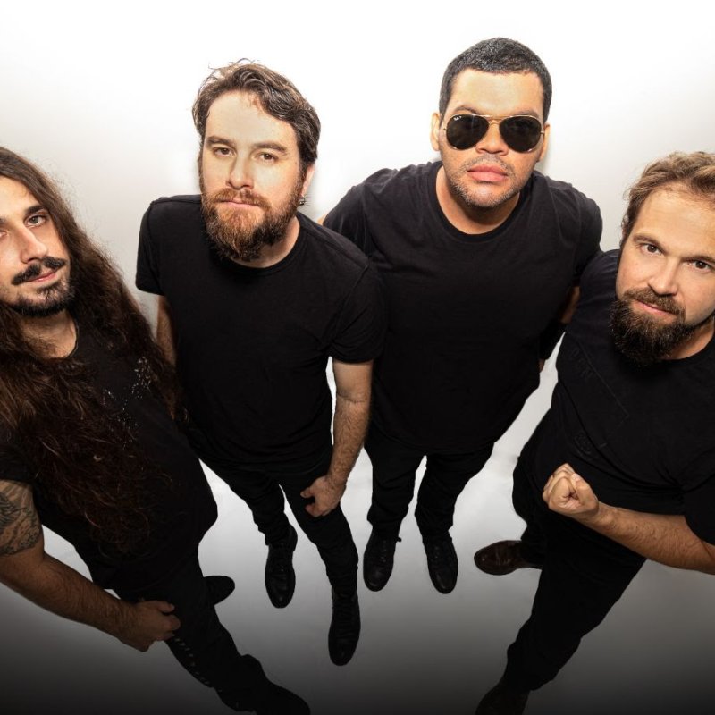 Ignited releases "Steelbound" debut album via Voice Music