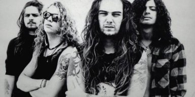 SEPULTURA: Expanded Editions Of 'Chaos A.D.' And 'Roots' Due This Fall!