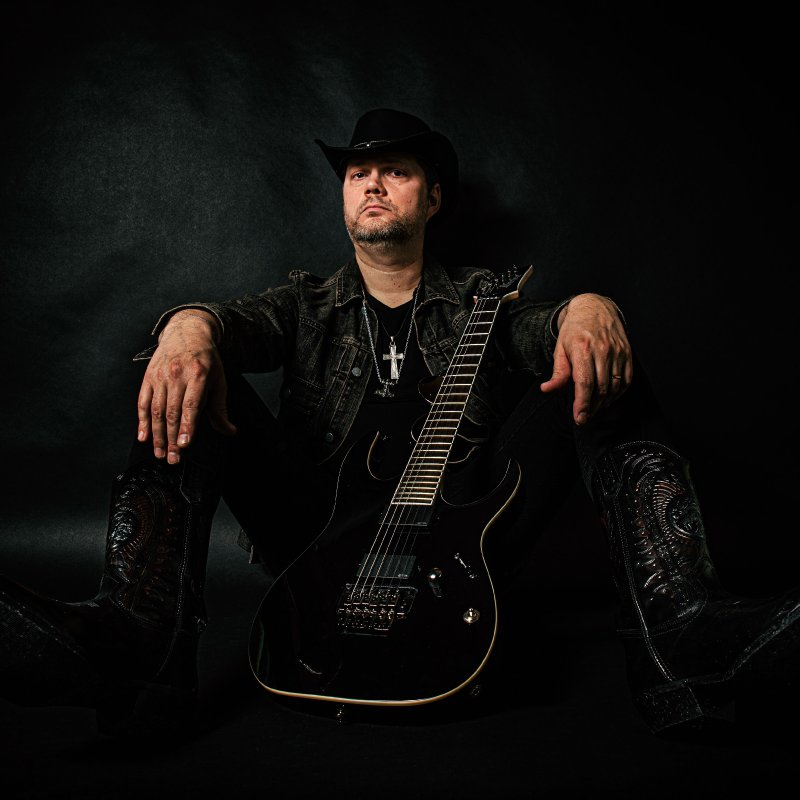 DREAMS OF AVALON reveal first video from forthcoming METALVILLE debut: solo project of ASTRAL DOORS' Joachim Nordlund
