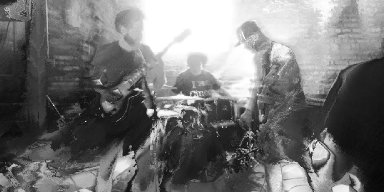 TWIN GOD: New York/New Jersey Noise Rock/Sludge Trio To Release Deaths Debut EP Via Nefarious Industries In September; Teaser Posted