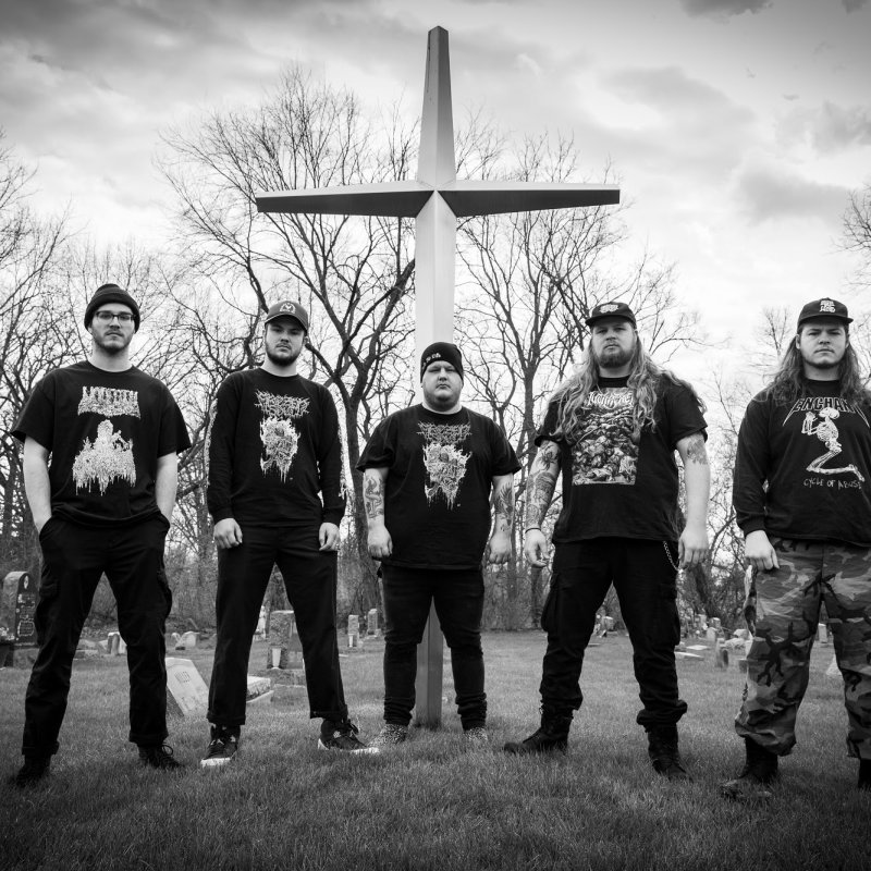 HANGING FORTRESS premiere new track at InvisibleOranges.com