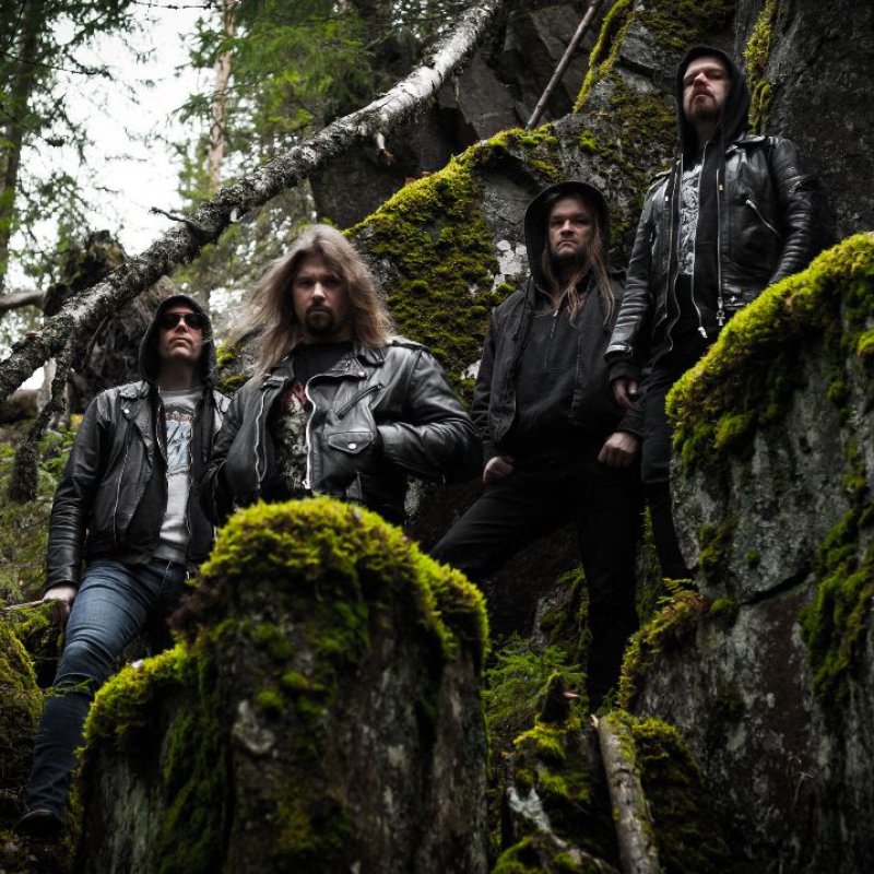 HOODED MENACE Enters Studio to Record New Album