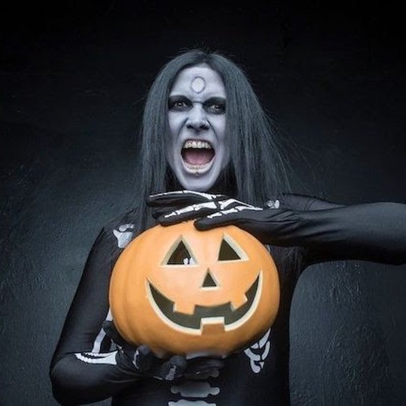 WEDNESDAY 13 UNVEILS EERIE ROCKING COVER OF INXS '"DEVIL INSIDE"
