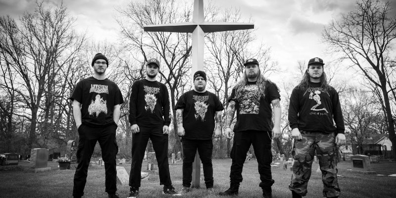 HANGING FORTRESS stream REDEFINING DARKNESS debut at "Decibel" magazine's website