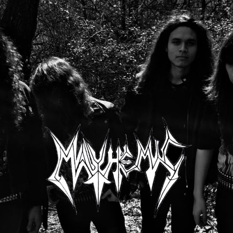 Mayhemic: Chile's Blackened Thrashers Release 7 Vinyl Mortuary of Skeletons on Awakening Records