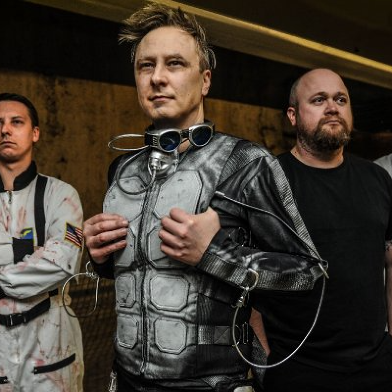 PULSE - Adjusting The Space - Reviewed By Local Smokeout!