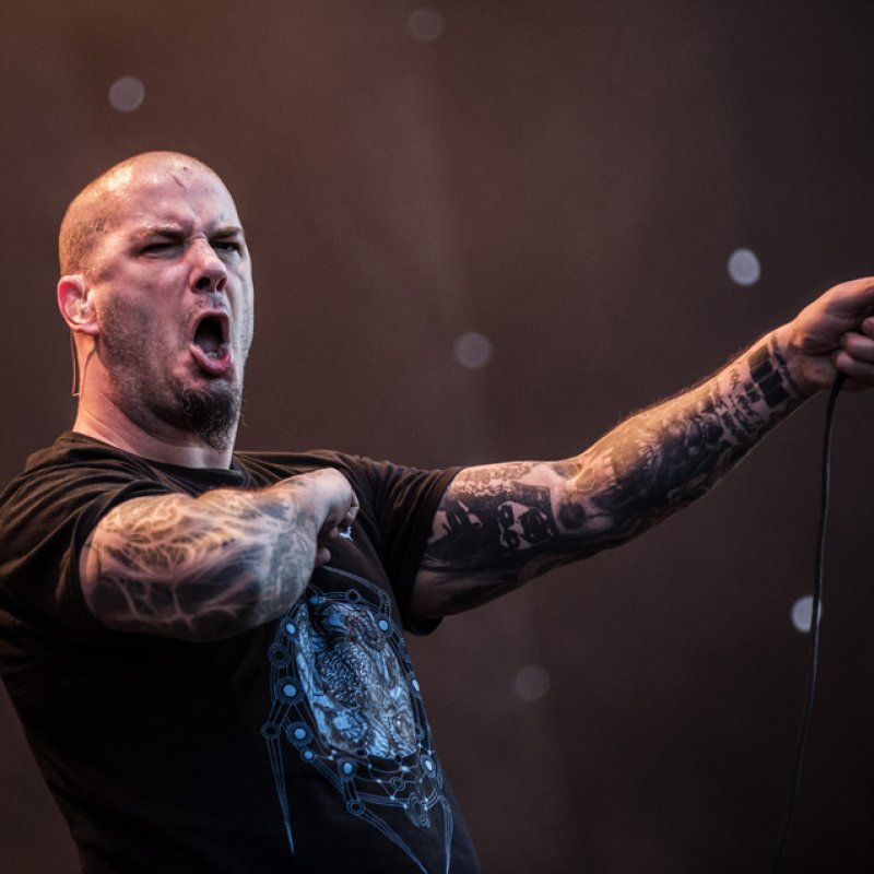 PHILIP ANSELMO Announces EN MINOR Project, Influenced By THE CURE And SISTERS OF MERCY