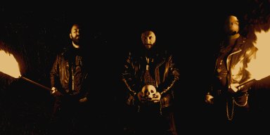 UPON THE ALTAR premiere new track at MetalBite.com