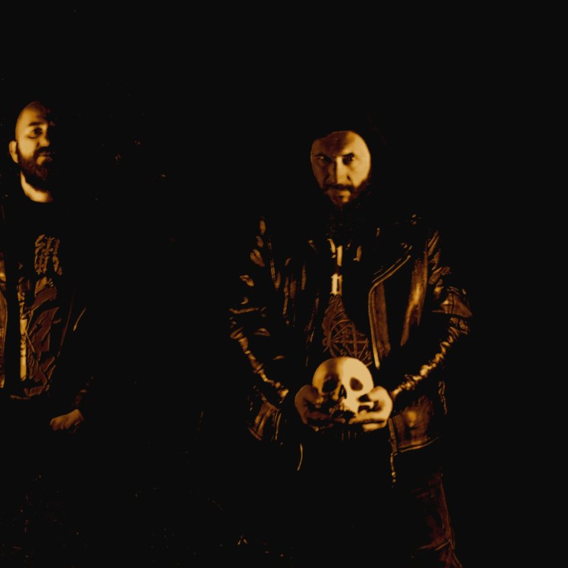 UPON THE ALTAR premiere new track at MetalBite.com