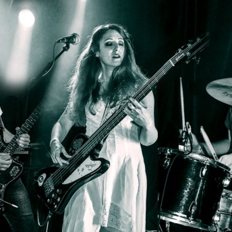 Watch London’s Alternative Grunge Rock act ALICEISSLEEPING in haunting "Twilight" video!