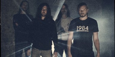 EMPTINESS Premieres New Song, "Vide, Incomplet"