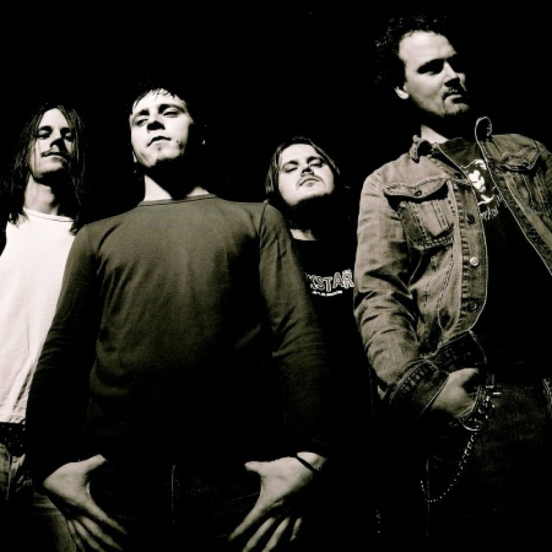 DOZER shares previously unreleased bonus track of upcoming "Vultures" EP!