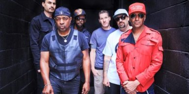 PROPHETS OF RAGE Pay Tribute To COLIN KAEPERNICK In New Video