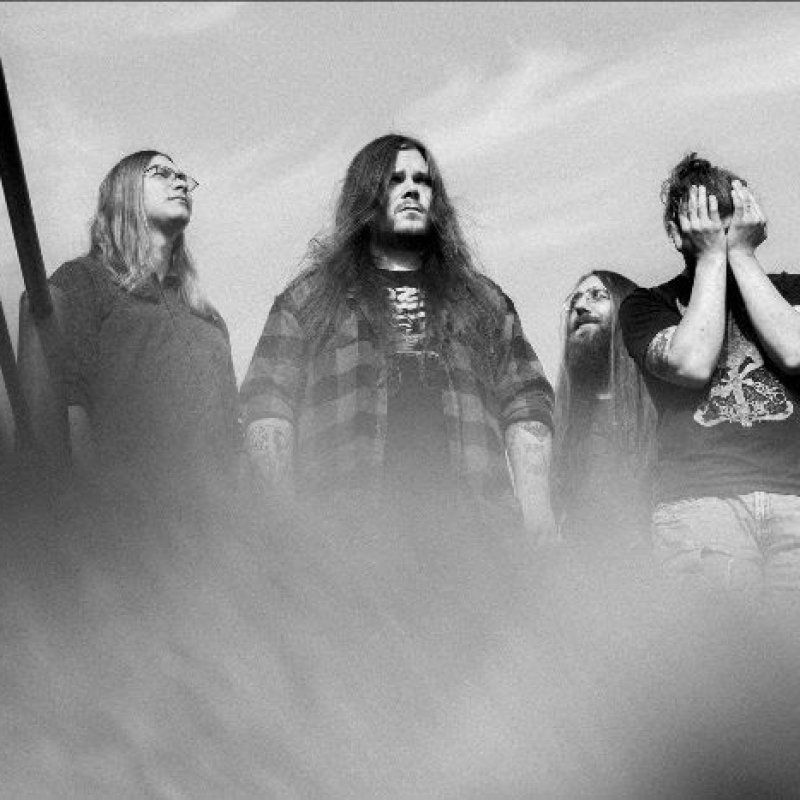 Skraeckoedlan release  release new single and video