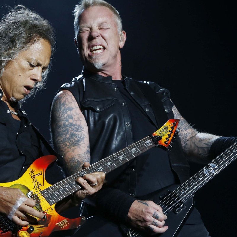 METALLICA played the song "Spit Out The Bone" live for the first time ever!