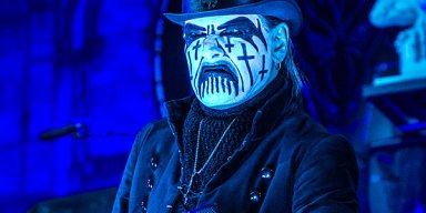 Watch KING DIAMOND's Performance Of 'Halloween' From Upcoming DVD