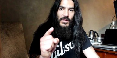 MACHINE HEAD’S ROB FLYNN: “METAL BECAME BORING, WE’VE BEEN SINGING ABOUT SAME SHIT FOR 30 F**KING YEARS”