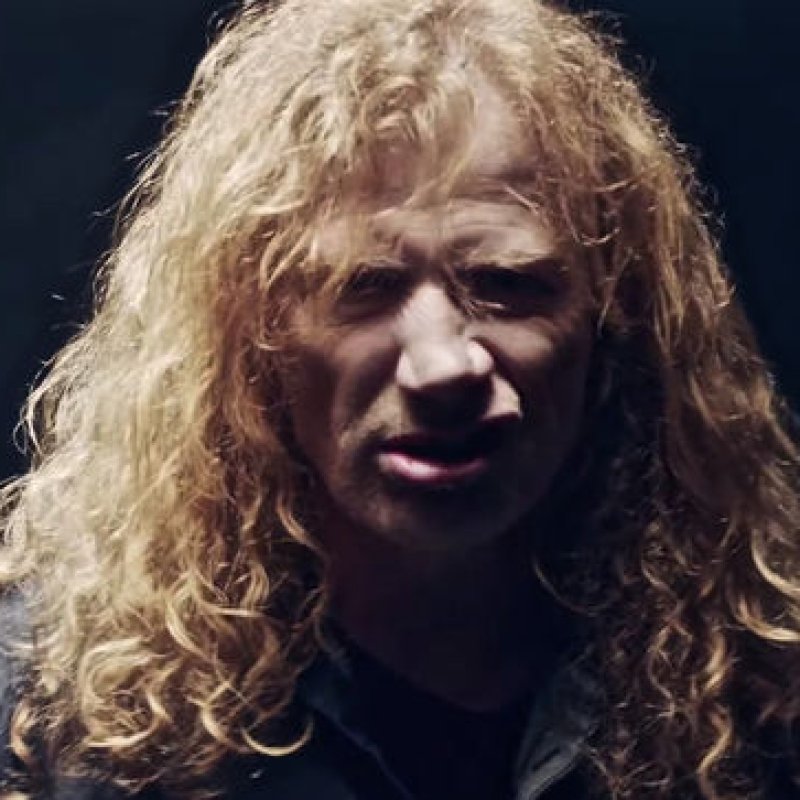 DAVE MUSTAINE Says METALLICA's Co-Manager Called Him 'A Pussy' 