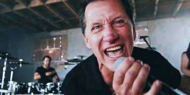 MIKE HOWE - NEITHER DRUGS NOR ALCOHOL BELIEVED TO BE FACTORS IN SUDDEN DEATH OF METAL CHURCH FRONTMAN