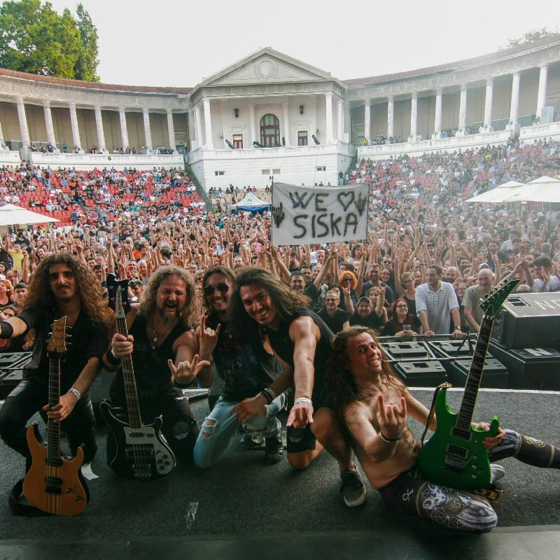 SISKA IS WORKING ON A NEW ALBUM WITH BON JOVI, KISS AND AEROSMITH'S PRODUCER.