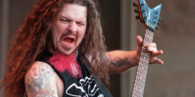 DIMEBAG'S ESTATE SUES DEAN GUITARS