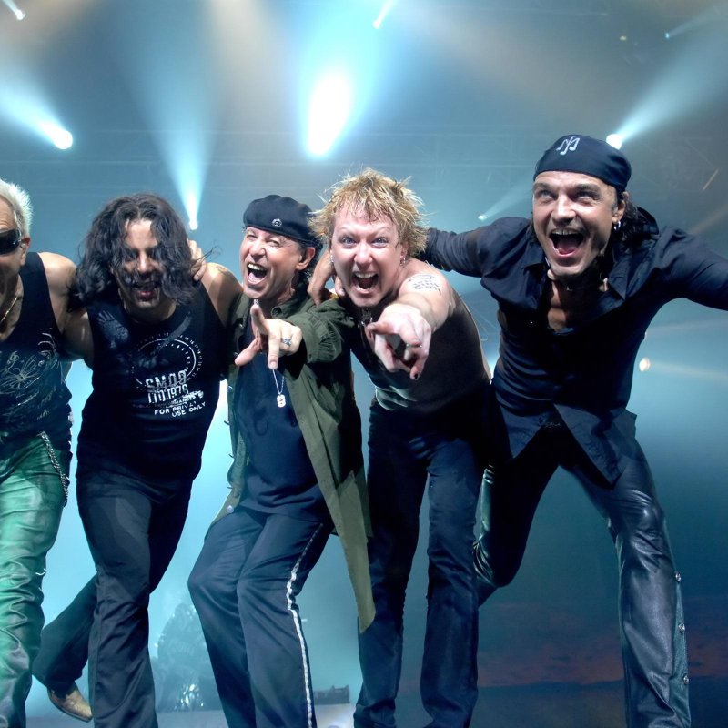 SCORPIONS Singer Slams DONALD TRUMP's Border Wall Plan