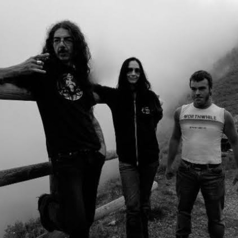 SONIC WOLVES To Release Special LEMMY & CLIFF BURTON Tribute!