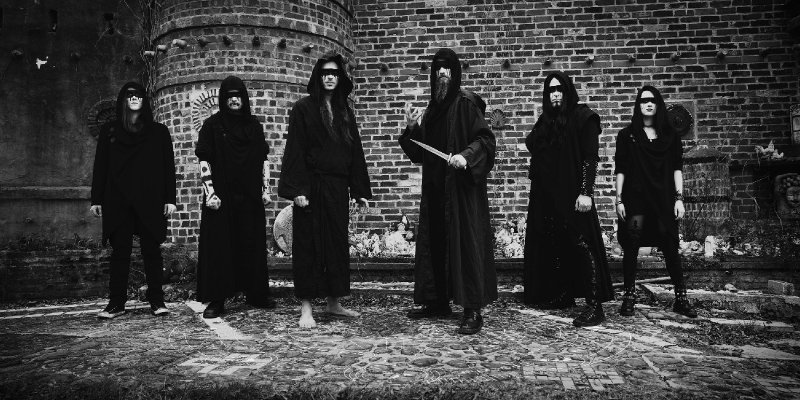 SUMMONER'S CIRCLE Conjure Lovecraftian Cosmic Horror With “Apostasy” Off “Chaos Vector”