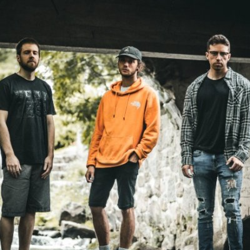 Frontières - First Born Blessing - Featured By Rockportaal!