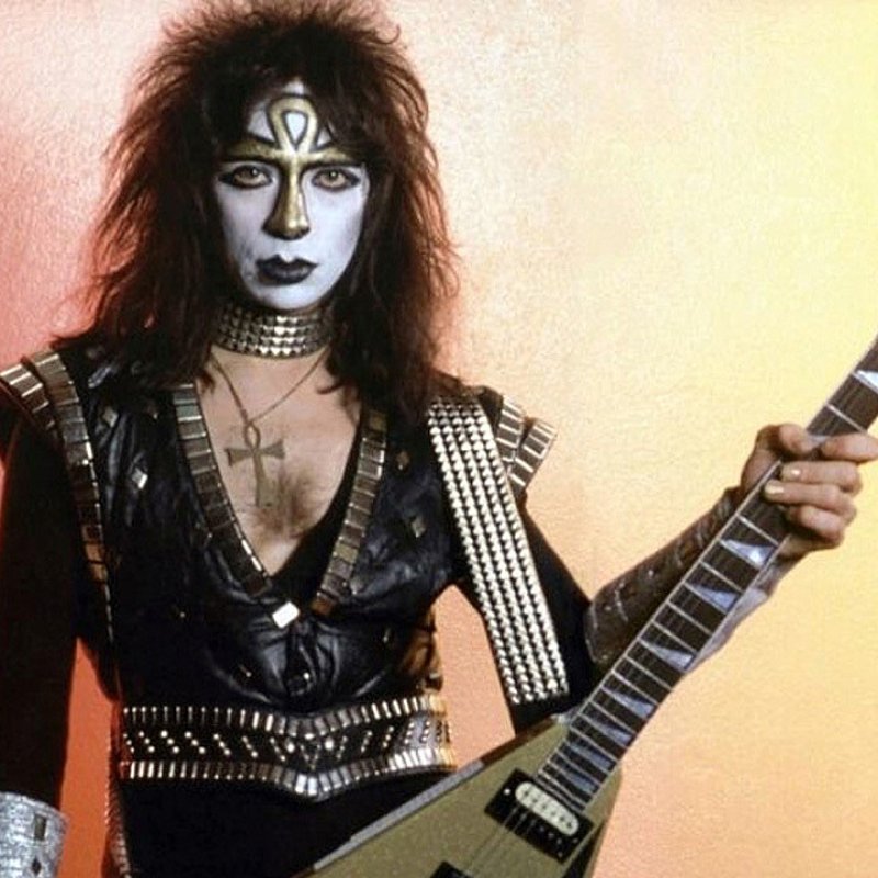 VINNIE VINCENT says MARK SLAUGHTER is A 'No-Talent Individual' Who 'Can't Sing'